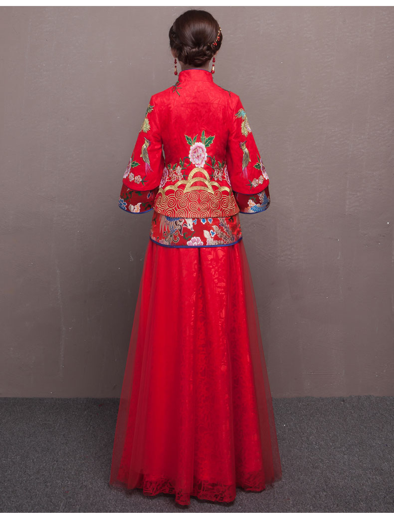 古典韻味中式禮服，新娘結(jié)婚禮服