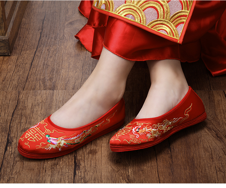 古典家佳樂(lè)文學(xué)繡花鞋，兩款刺繡新娘結(jié)婚鞋
