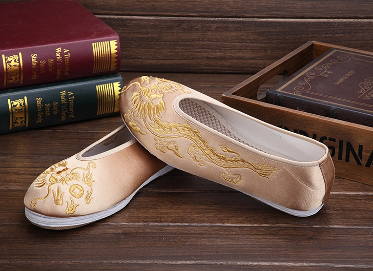 時(shí)尚家佳樂(lè)文學(xué)繡花鞋，男士手工千層底繡花鞋