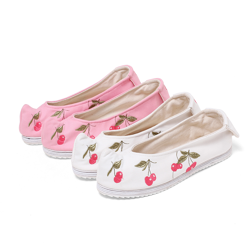 櫻桃刺繡可愛翹頭鞋，復(fù)古傳統(tǒng)繡花鞋