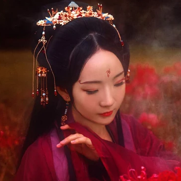 彼岸花妖艷女子頭像，唯美古風真人頭像