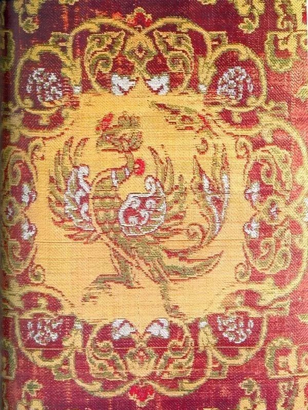 最華麗的傳統(tǒng)花布，《源氏物語》的中國絲織品