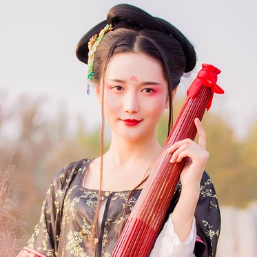 粉黛帶紅傘女生頭像，唯美古風真人頭像