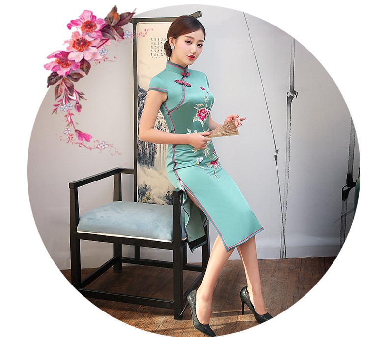 復(fù)古繡花旗袍，短袖真絲旗袍裙