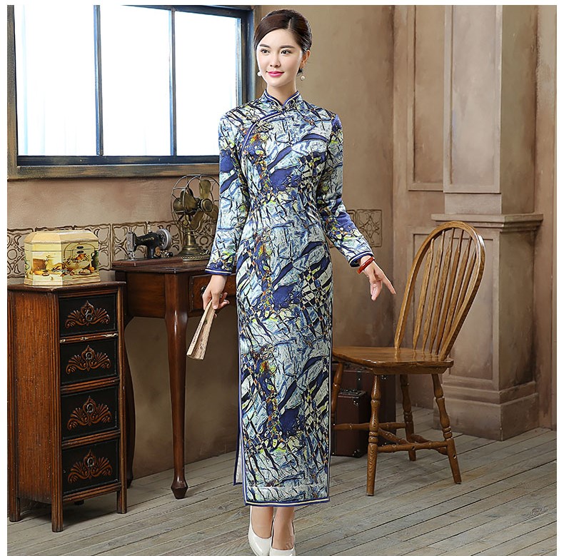 復(fù)古晶藍(lán)印花旗袍，加厚長款旗袍裙