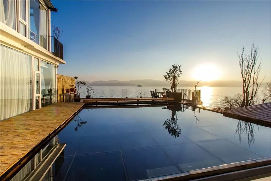 大理洱?！w心，歸心看海煙雨江南