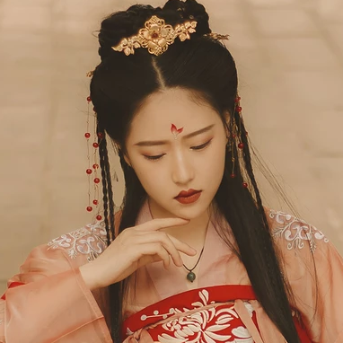 紅色帶傘女子頭像，唯美古風(fēng)真人頭像