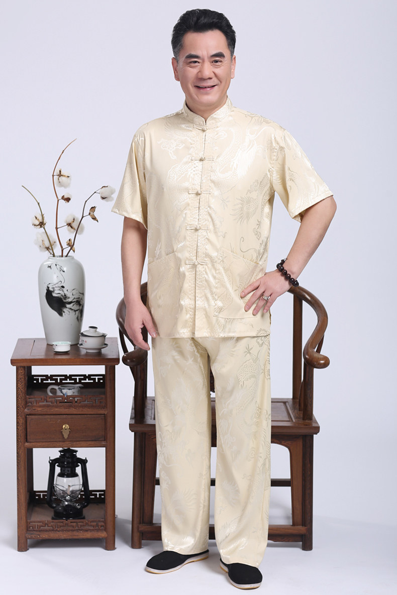 米黃色家佳樂文學(xué)繡龍?zhí)籽b男士唐裝