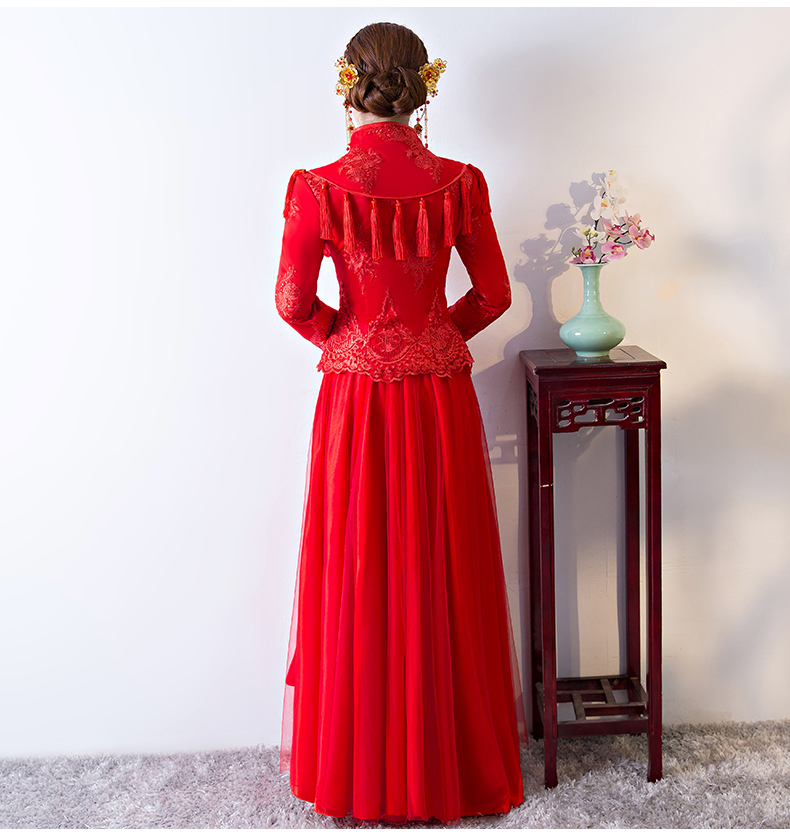 精致蕾絲花紋中式禮服，新娘結(jié)婚禮服