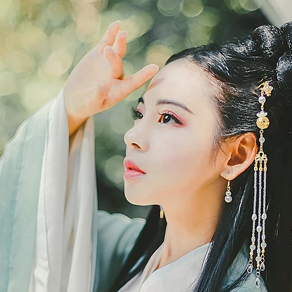 喝酒傷感女生頭像，唯美古風(fēng)真人頭像