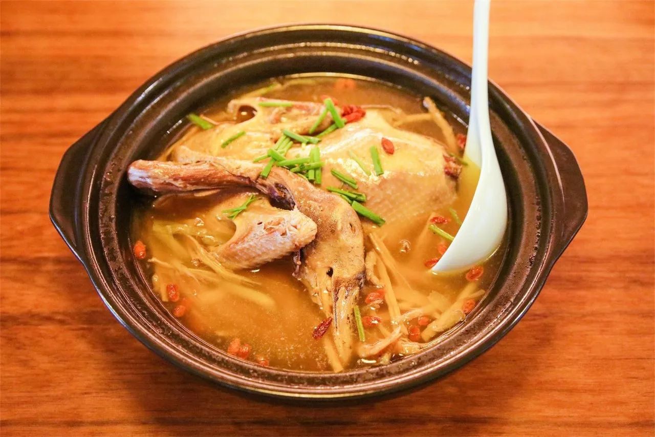 莫干山·西璞，睡進(jìn)梵高的畫里