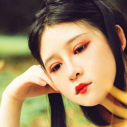 嬌艷彼岸花女生頭像，唯美古風(fēng)真人頭像