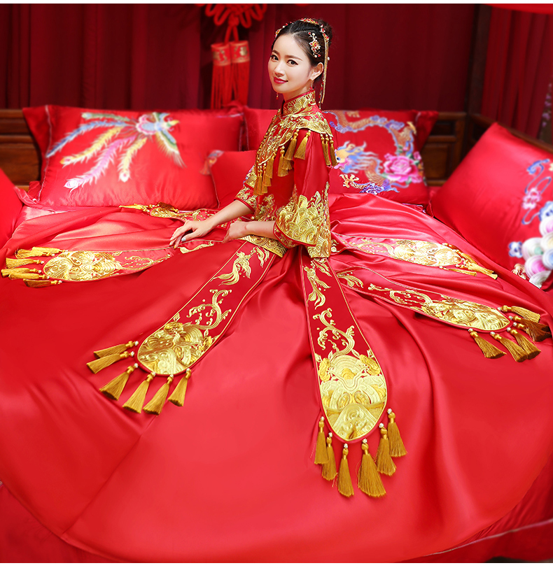 古韻悠揚(yáng)秀禾服中式禮服，奢華精致新娘禮服