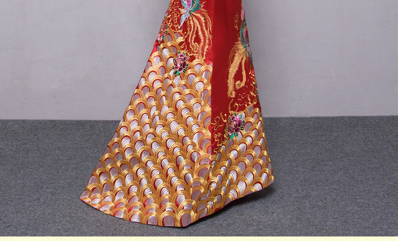 金絲繡花中式禮服，家佳樂文學新娘禮服