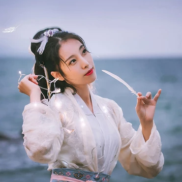 夜下星空女生頭像，唯美古風(fēng)真人頭像