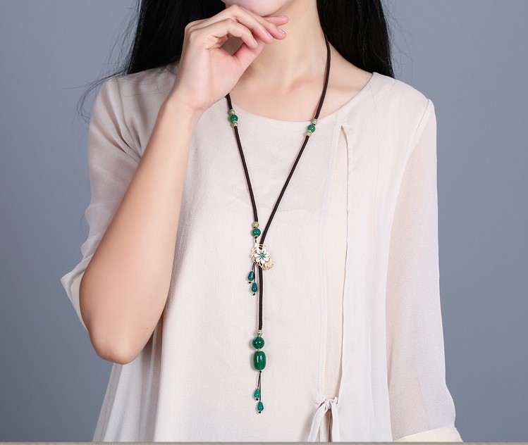 簡約復古瑪瑙綠色毛衣鏈項鏈