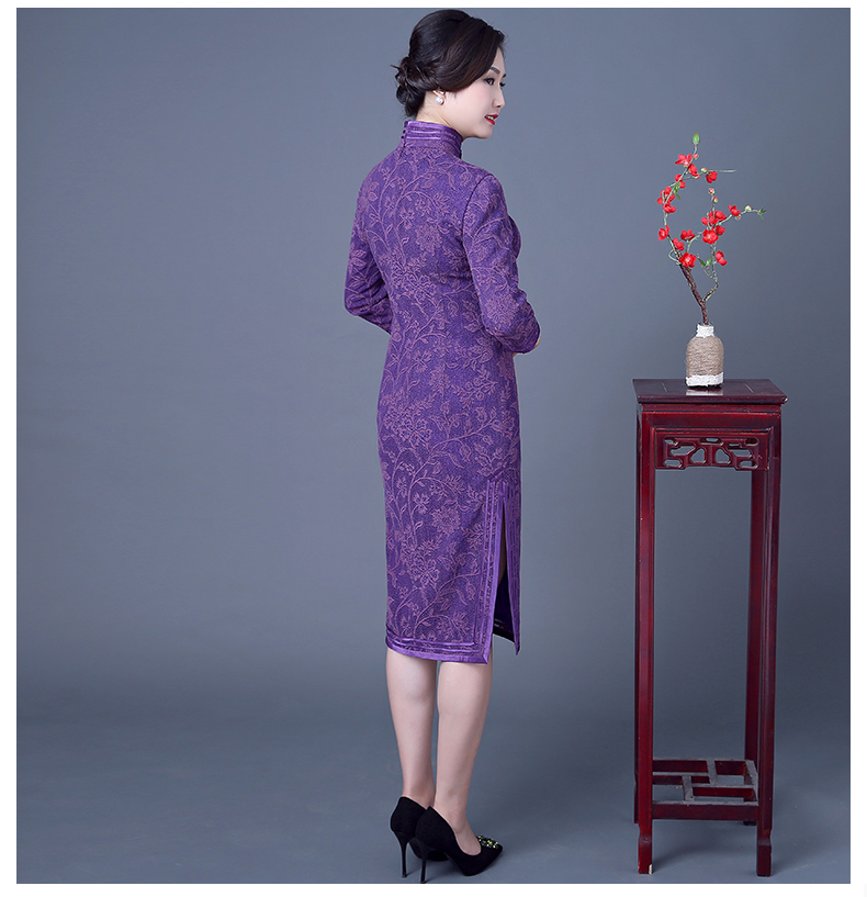 復古端莊大氣旗袍，紫色中長袖旗袍裙