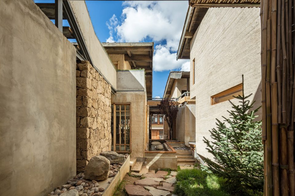 香格里拉·言?意，頗有古代山水畫的意境