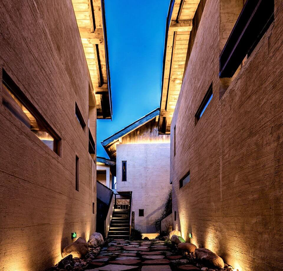 香格里拉·言?意，頗有古代山水畫的意境