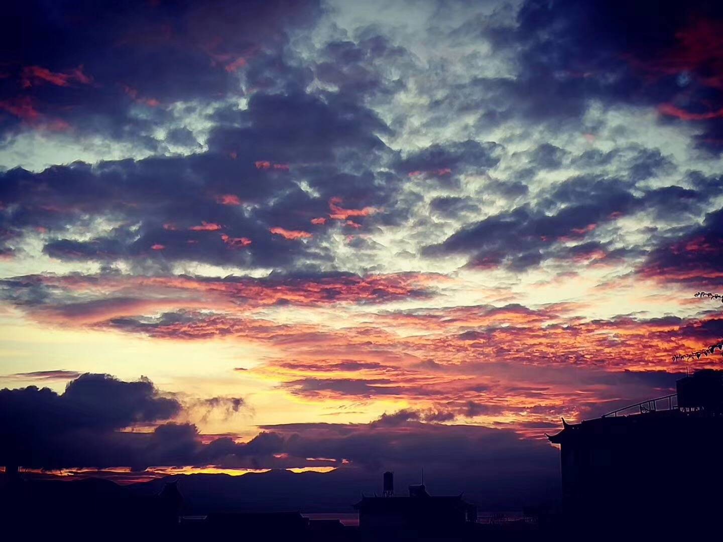 大理·無(wú)字號(hào)，背靠蒼山面朝洱海虛度時(shí)光