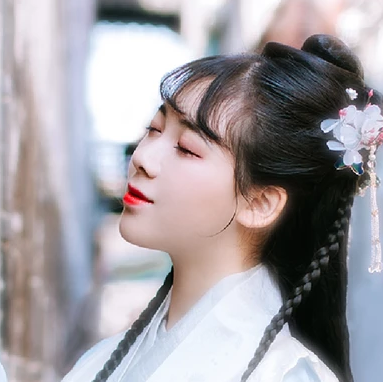 淡雅女生頭像，唯美古風(fēng)真人頭像