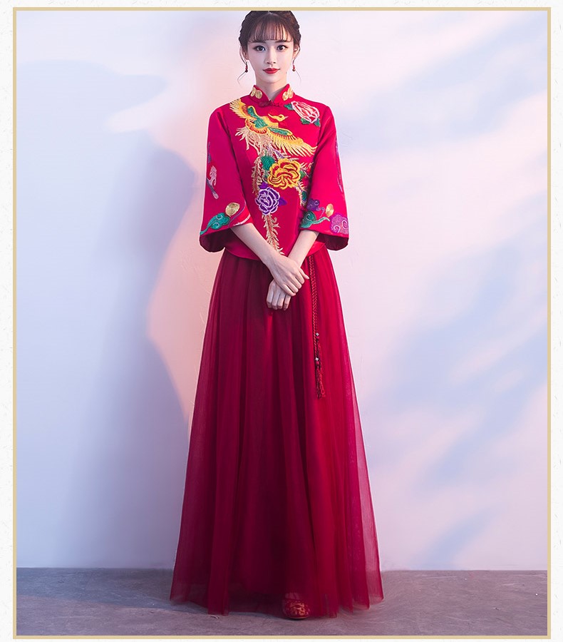 古典韻味中式禮服，鳳凰刺繡新娘結(jié)婚禮服