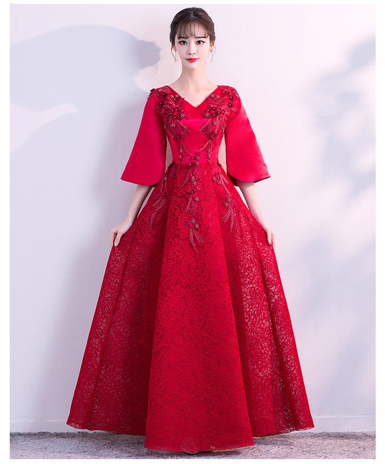 時(shí)尚性感V領(lǐng)中式禮服，立體繡花新娘結(jié)婚禮服