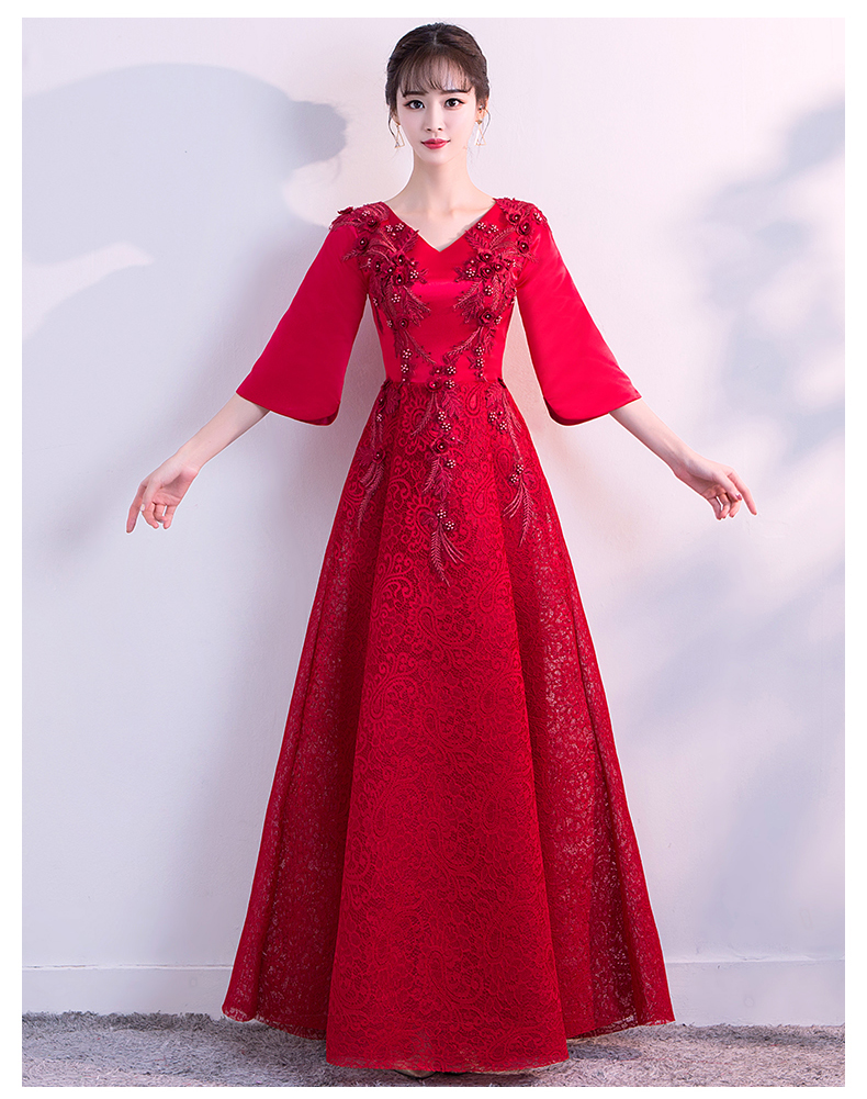 時(shí)尚性感V領(lǐng)中式禮服，立體繡花新娘結(jié)婚禮服