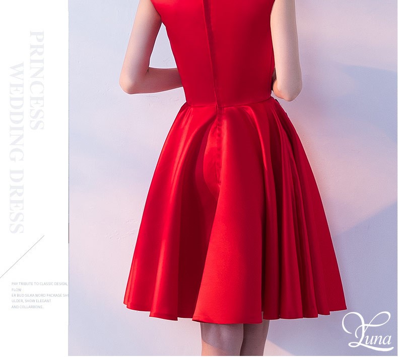 時(shí)尚家佳樂文學(xué)中式禮服，芍藥繡花新娘結(jié)婚禮服