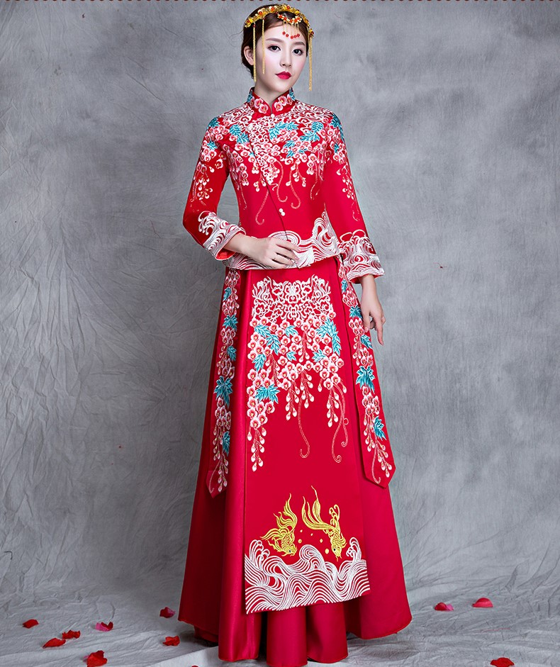 漫天繁花刺繡中式禮服，新娘結(jié)婚禮服