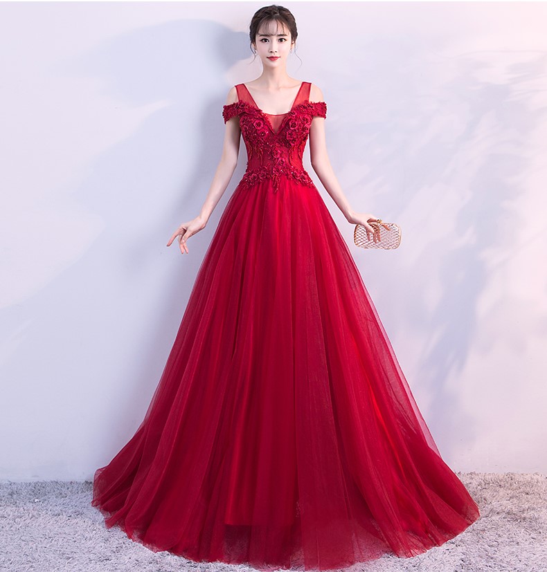 優(yōu)雅雙肩中式禮服,家佳樂(lè)文學(xué)立體繡花晚禮服