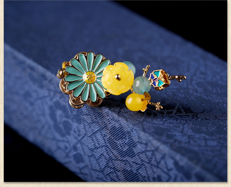 典雅氣質(zhì)胸針，撞色唯美胸花