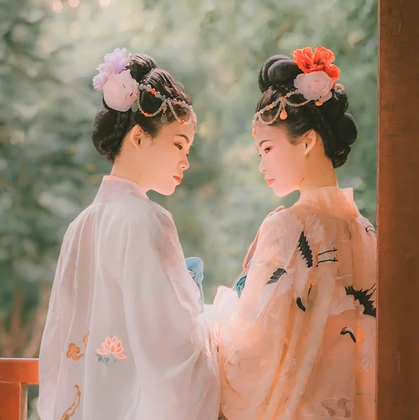 并蒂花閨蜜頭像，唯美古風真人頭像