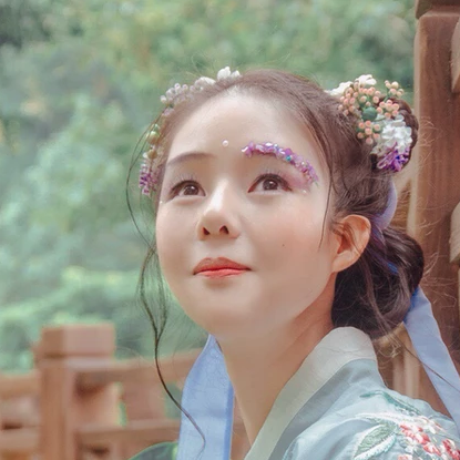 清新可愛(ài)美人妝女生頭像，唯美古風(fēng)真人頭像