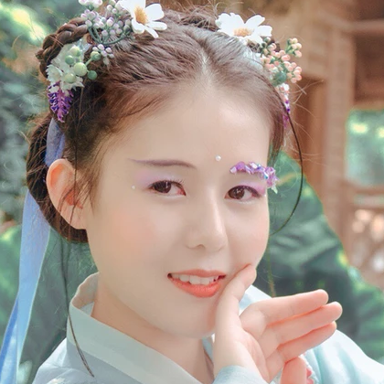 清新可愛(ài)美人妝女生頭像，唯美古風(fēng)真人頭像
