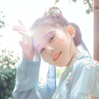 清新可愛(ài)美人妝女生頭像，唯美古風(fēng)真人頭像