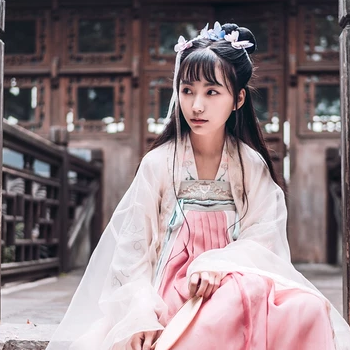 粉紅少女帶團扇頭像，唯美古風真人頭像