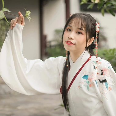 清新可愛漢服女生頭像，唯美古風(fēng)真人頭像