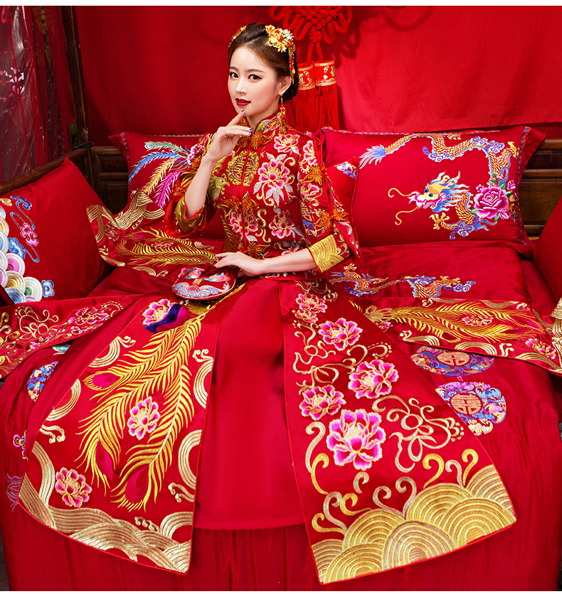 奢華刺繡中式禮服，唯美手工盤扣新娘禮服