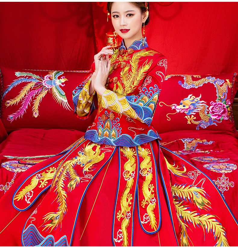 奢華鳳凰中式禮服，唯美五彩刺繡新娘禮服