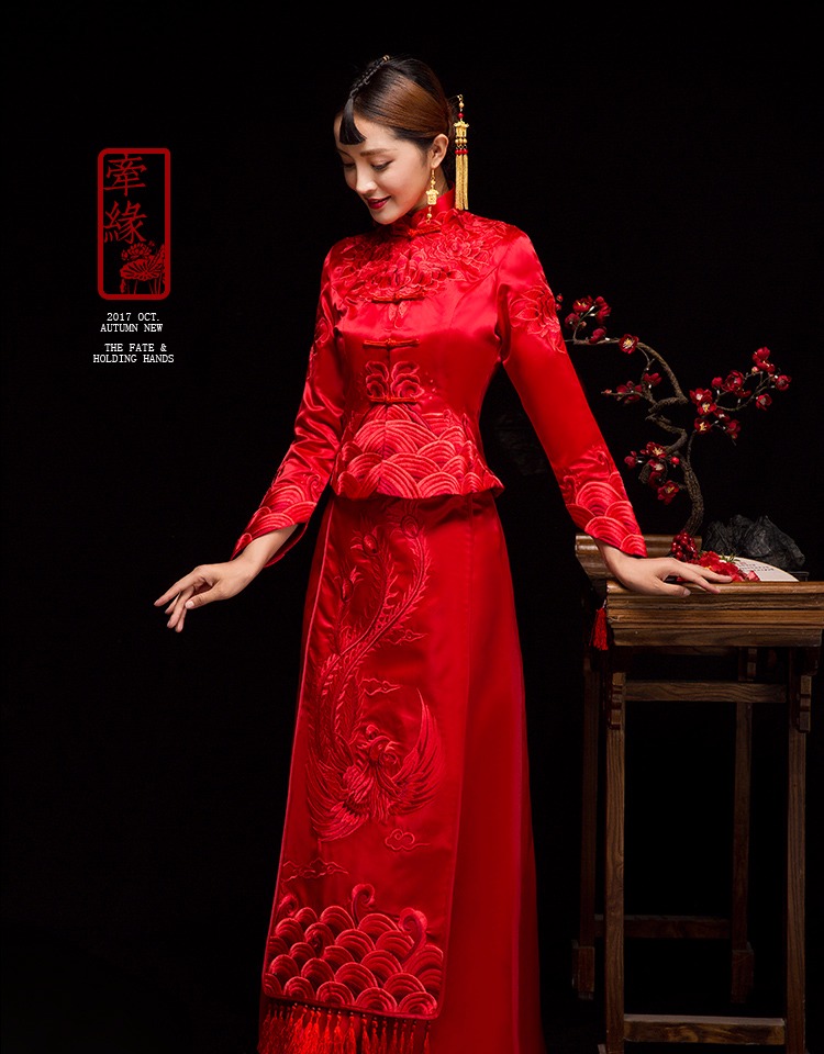 紅妝素雅中式禮服，同色系刺繡新娘禮服