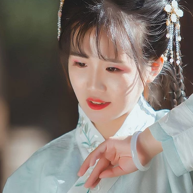 文藝女生頭像，唯美古風(fēng)真人頭像