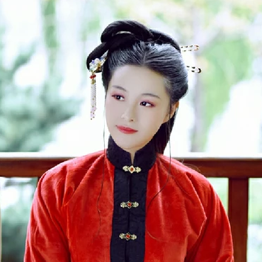 紅衣華服女生頭像，唯美古風(fēng)真人頭像
