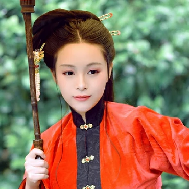 紅衣華服女生頭像，唯美古風(fēng)真人頭像