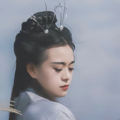 風(fēng)中俠客女生頭像，唯美古風(fēng)真人頭像
