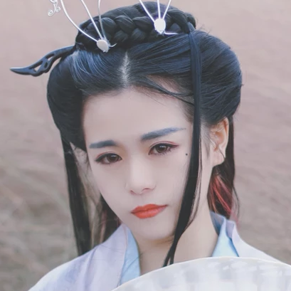 風(fēng)中俠客女生頭像，唯美古風(fēng)真人頭像
