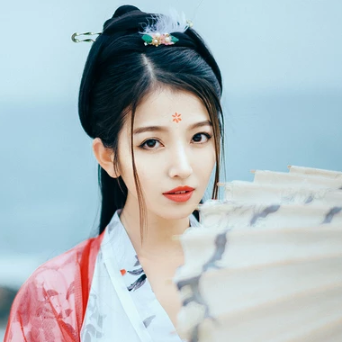 紅妝紗衣女生頭像，唯美古風(fēng)真人頭像
