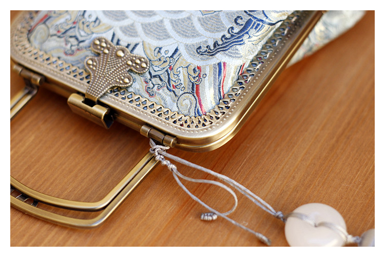 家佳樂文學(xué)復(fù)古小手拎包小巧可愛手工包