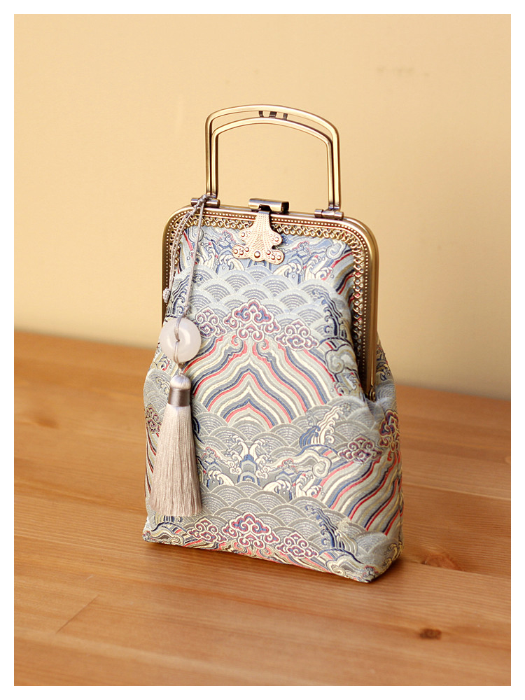 家佳樂文學(xué)復(fù)古小手拎包小巧可愛手工包