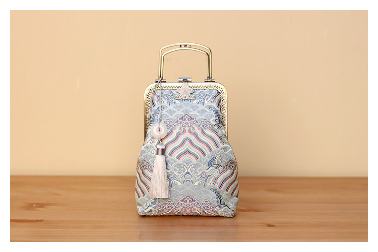 家佳樂文學(xué)復(fù)古小手拎包小巧可愛手工包